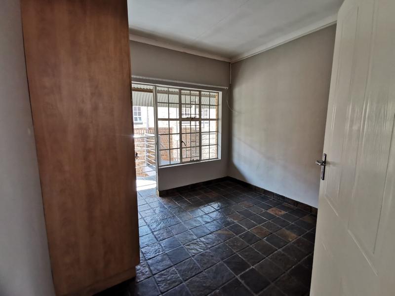 To Let 2 Bedroom Property for Rent in Dassie Rand North West